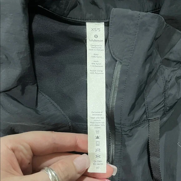 Lululemon x SoulCycle | Ride & Reflect Jacket - Picture 8 of 16